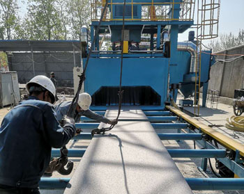 河北唐钢客户案例，Q6924钢板预处理抛丸机清理效果图
